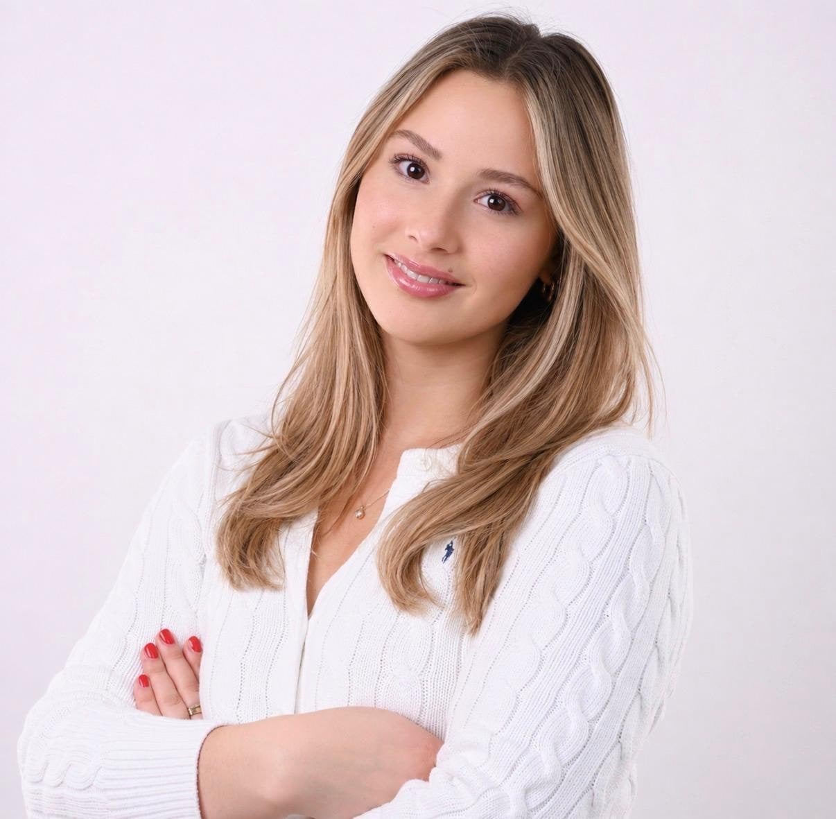 Portrait of Lara, tutor at lernform